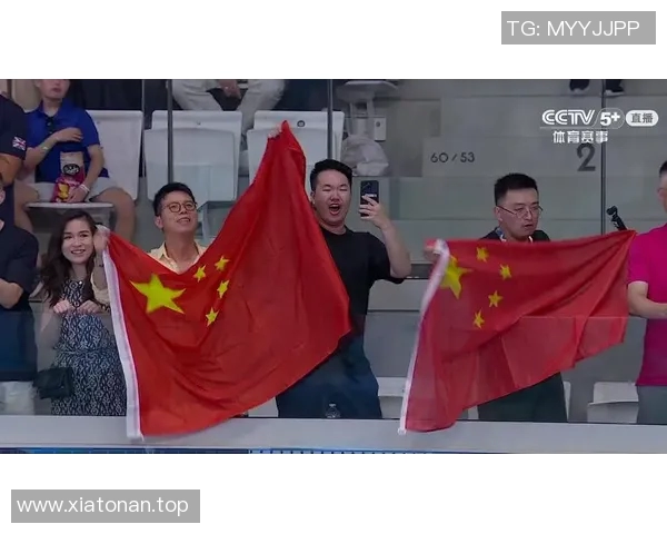 中国运动员穿国旗出征奥运，现场高唱国歌震撼人心